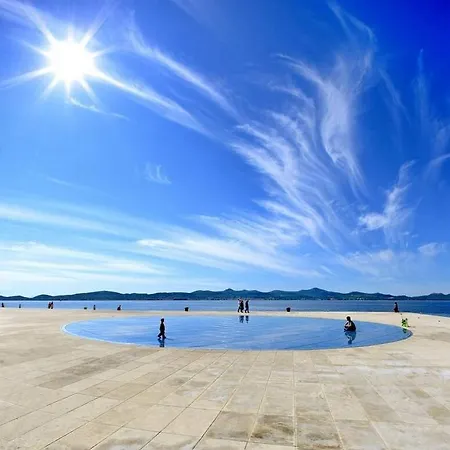 Perfect View アパート ザダル