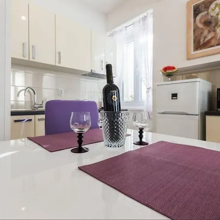 Perfect View Apartment *