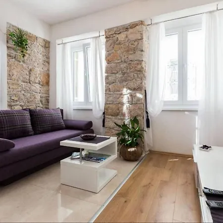 Perfect View Apartment زادار